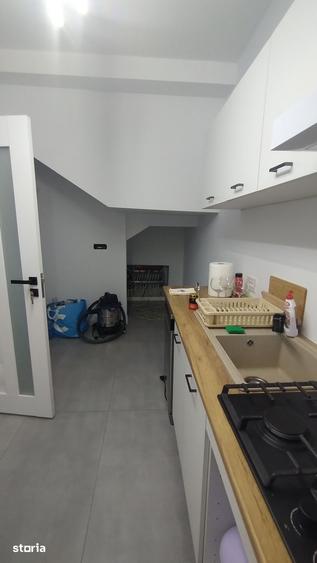 Casă cu 7 camere cu Teren 360 Mp în Inel II
