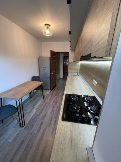 Apartament cu 2 camere decomandat, mobilat în Tomis II