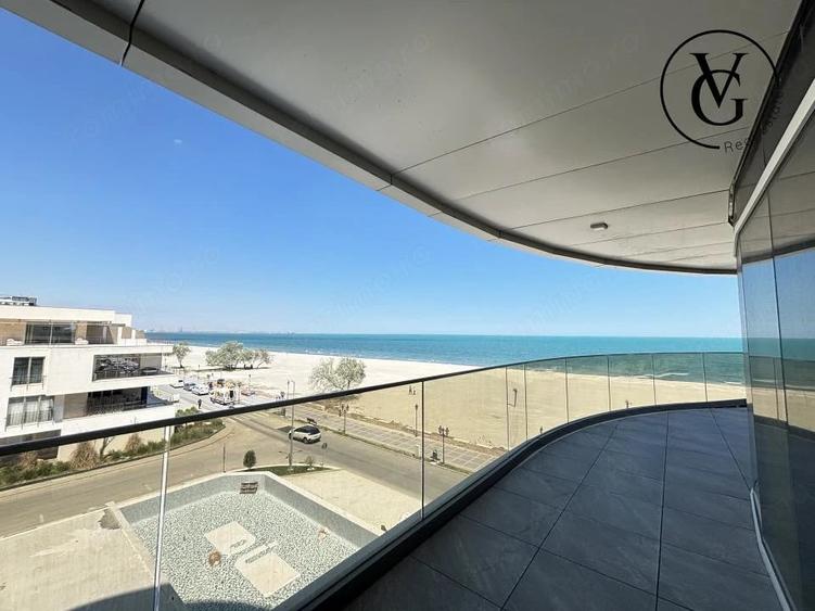 Apartament cu 3 camere semidecomandat în Nord