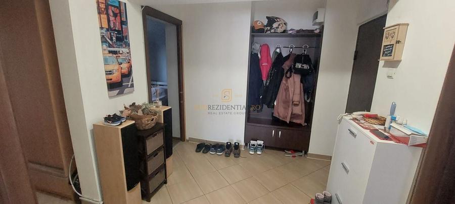Apartament cu 3 camere semidecomandat, mobilat în Rahova
