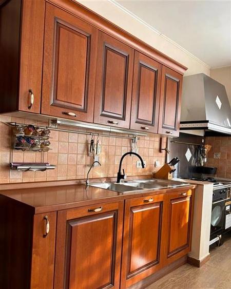 Duplex cu 7 camere cu Canalizare în Iancu Nicolae