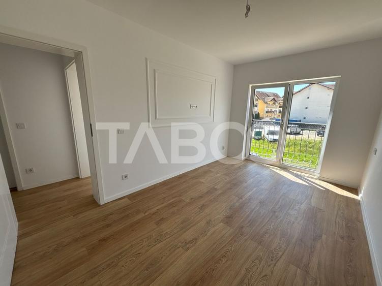 Duplex cu 4 camere cu Canalizare în Șelimbăr