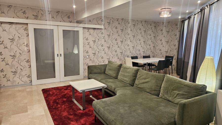 Apartament cu 3 camere decomandat în Nordului