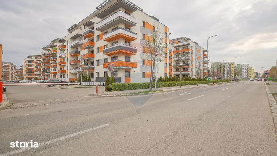 Apartament cu 2 camere decomandat, mobilat în Tractorul