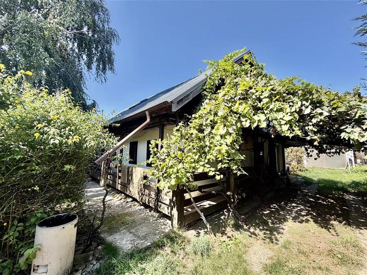 Casă individuală cu 3 camere cu Teren 990 Mp în Miroslava