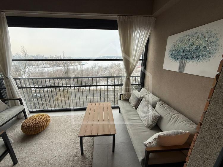 Apartament cu 3 camere semidecomandat, mobilat în Sisești