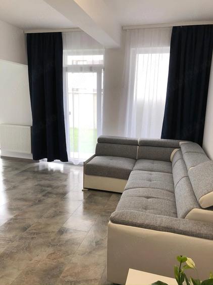 Apartament cu 3 camere decomandat în Exterior Vest