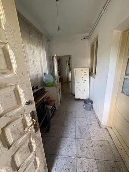 Casă cu 2 camere în Central