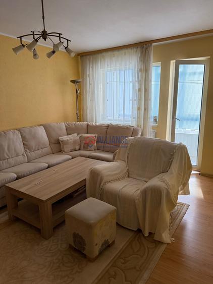 Apartament cu 3 camere decomandat în Tomis Nord
