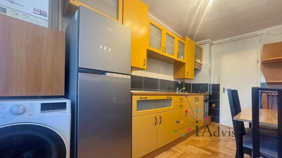 Apartament cu 3 camere, mobilat în Centrul Civic