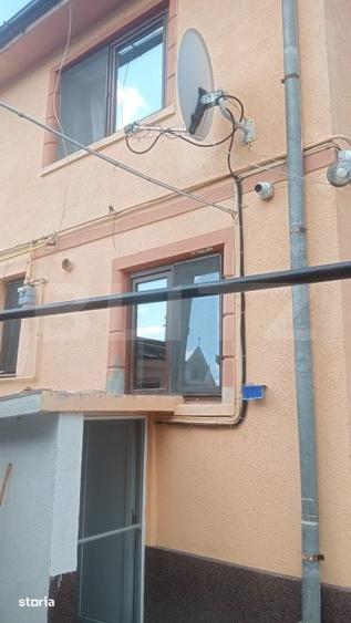 Casa de vanzare, 370 mp, zona Astra - 2