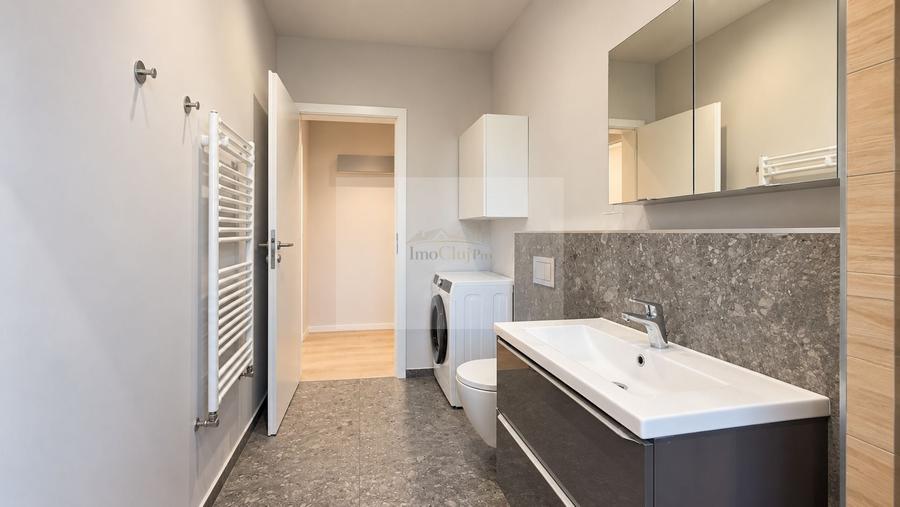 Apartament cu 2 camere semidecomandat, mobilat în Gheorgheni