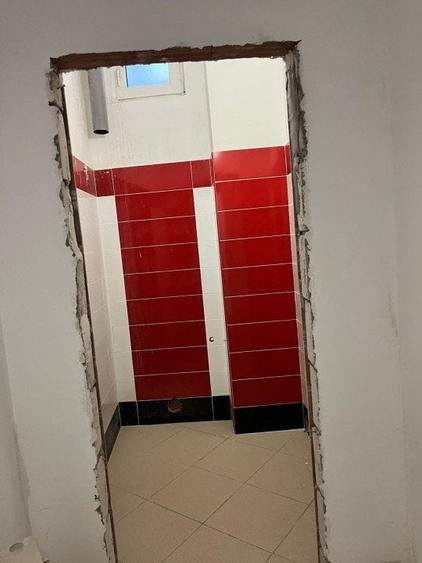 Spațiu comercial, de 200 mp, în Central