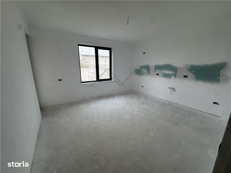 Casă cu 7 camere cu Canalizare în Ciorogârla