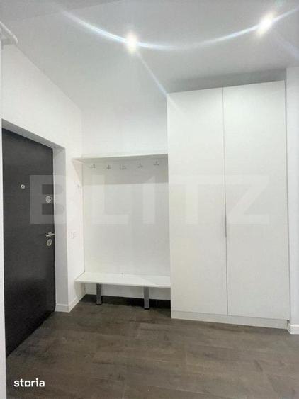 Apartament cu 3 camere semidecomandat în Andrei Mureșanu