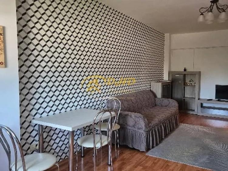 Apartament cu 2 camere decomandat în Tătărași