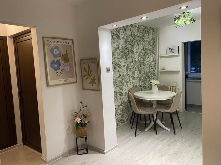 Apartament cu 2 camere decomandat în Trivale