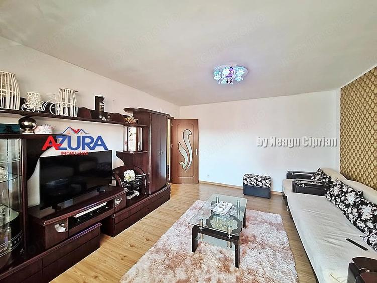 Apartament cu 3 camere decomandat în Găvana