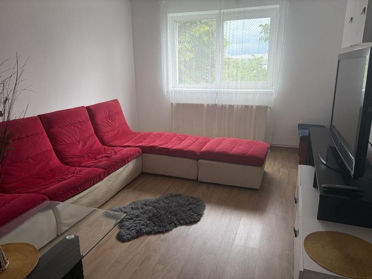 Apartament cu 2 camere decomandat în Exterior Vest