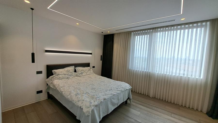 APARTAMENT 8 CAMERE CU SCARA INTERIOARA TIP LOFT -ULTRA LUX - 53