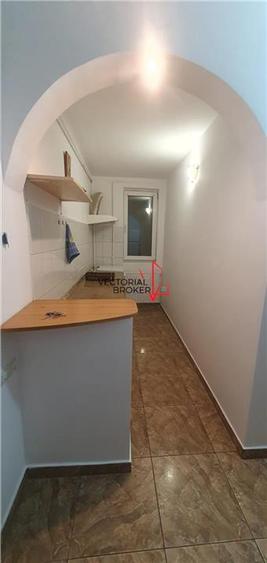 Garsonieră decomandată, mobilată în Dristor