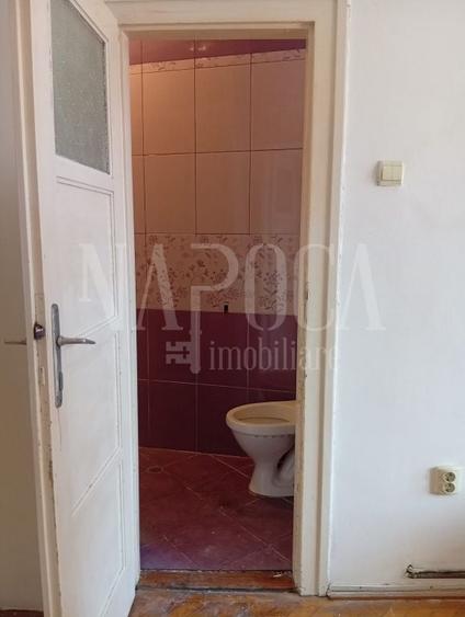Apartament cu 2 camere semidecomandat, mobilat în Central