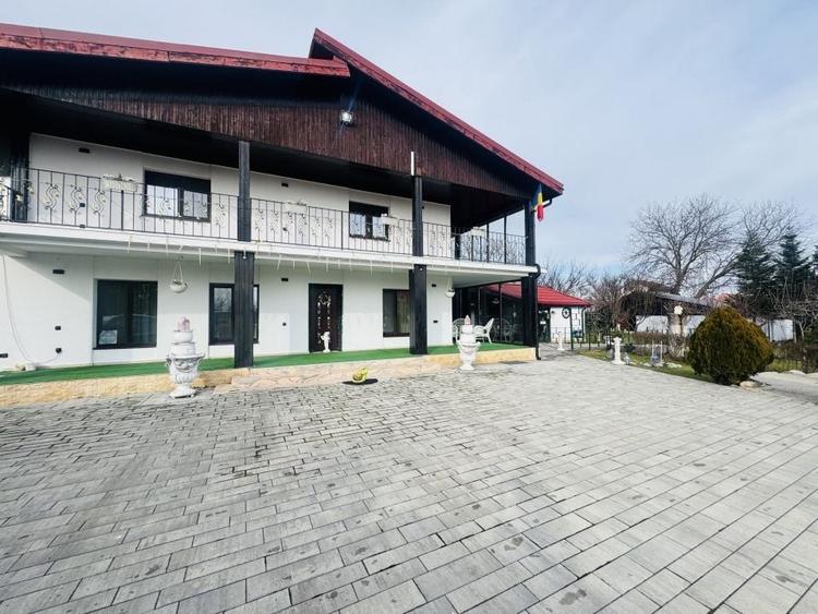 Casă individuală cu 7 camere cu Canalizare în Central