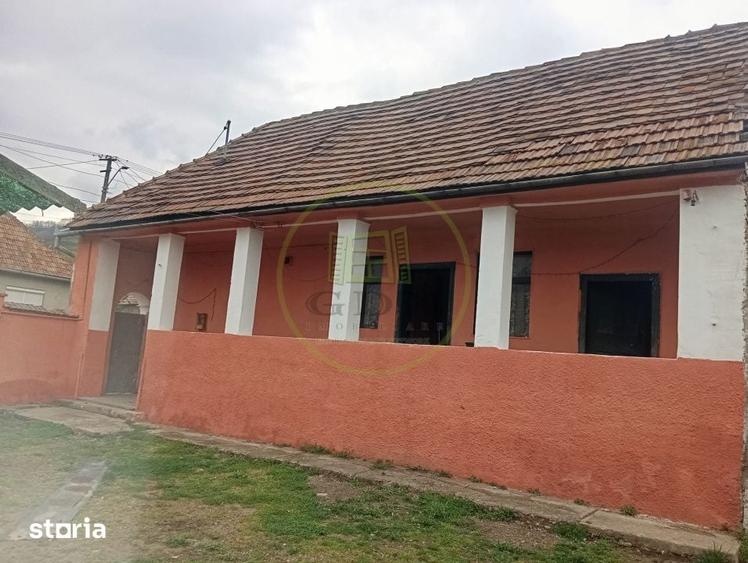 Casă cu 2 camere cu Teren 802 Mp în Târnava