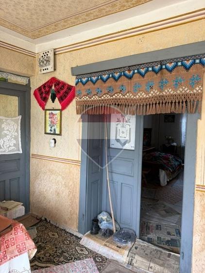 Casă individuală cu 4 camere cu Teren 3362 Mp în Mireșu Mare