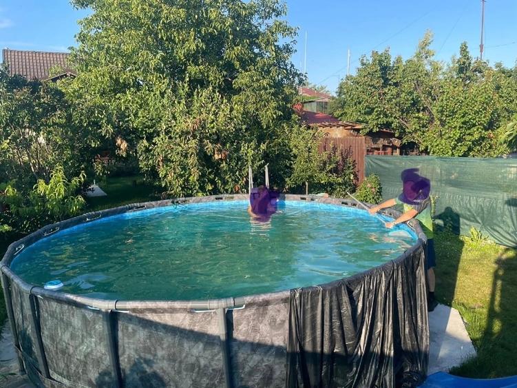 Casă individuală cu 5 camere cu Canalizare în Central