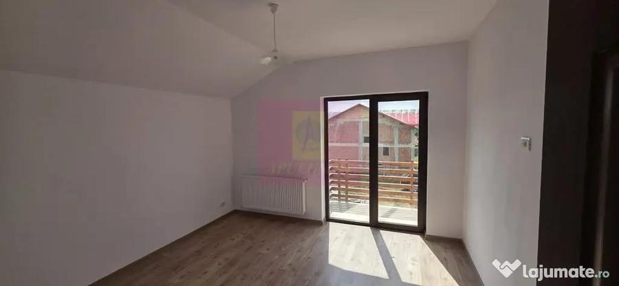 Vila cu 4 camere de vanzare in Brebu - Brebu (Prahova) - 3