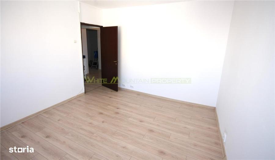 Apartament cu 3 camere în Vitan