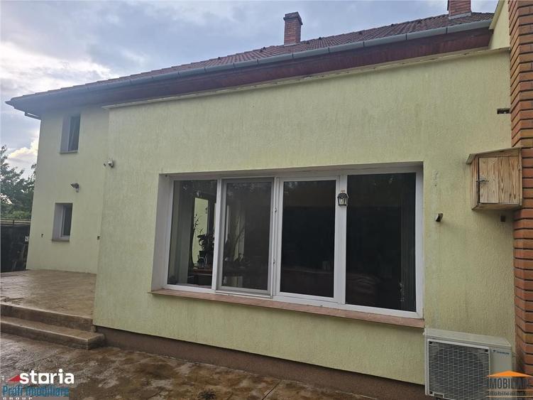Casă cu 8 camere cu Teren 1150 Mp în Elisabetin