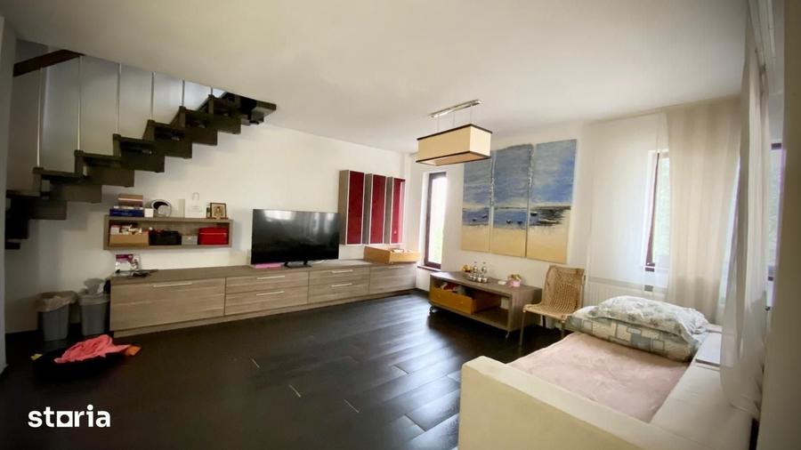 Apartament cu 3 camere în Calea Dumbrăvii