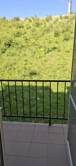 Apartament cu 2 camere semidecomandat în Florești