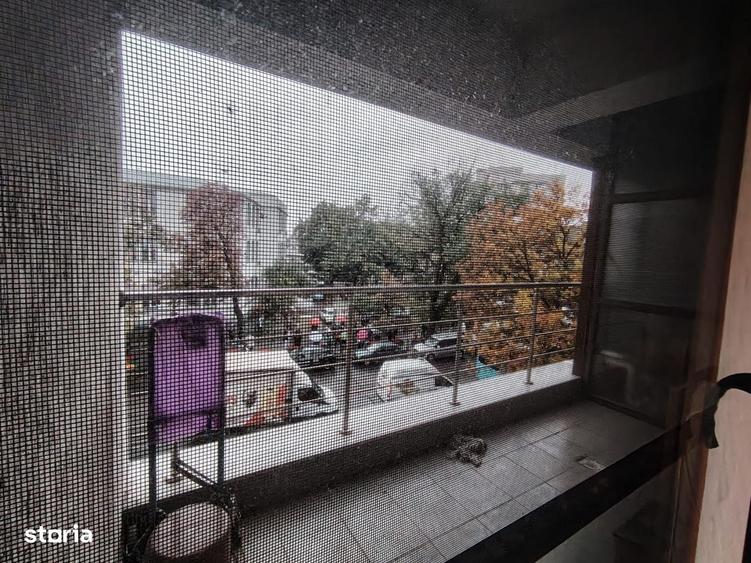 Apartament cu 3 camere decomandat în Pache Protopopescu