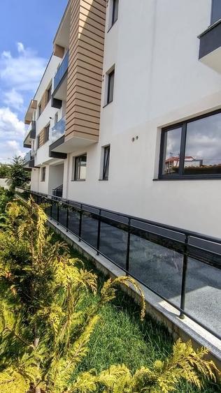 Apartament cu 3 camere semidecomandat în Antiaeriană