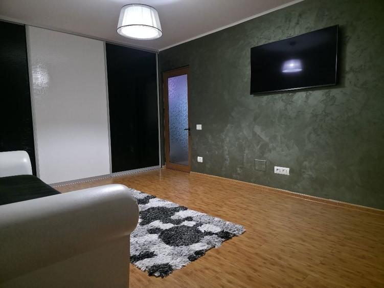 Apartament cu 2 camere decomandat în Obor