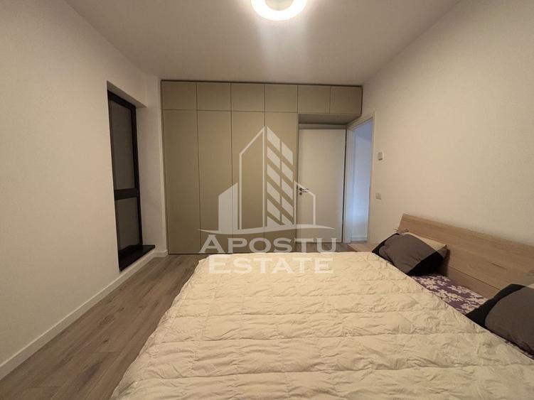 Apartament cu 3 camere semidecomandat în Take Ionescu