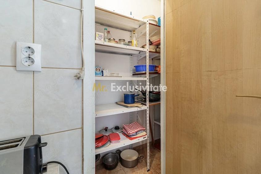Apartament cu 3 camere decomandat în Valea Oltului