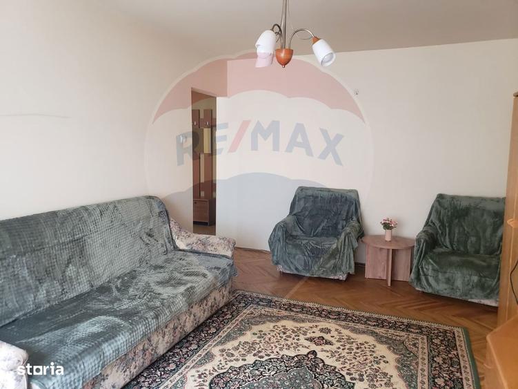 Apartament cu 2 camere decomandat, mobilat în Podgoria