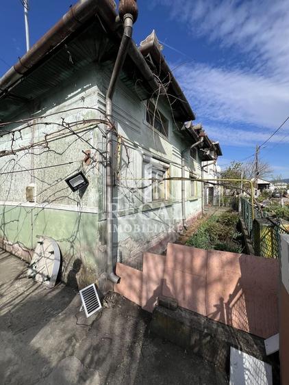 Casă individuală cu 4 camere cu Canalizare în Central