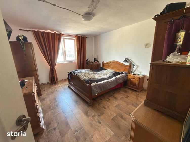 Casă cu 3 camere cu Teren 411 Mp în Vânători