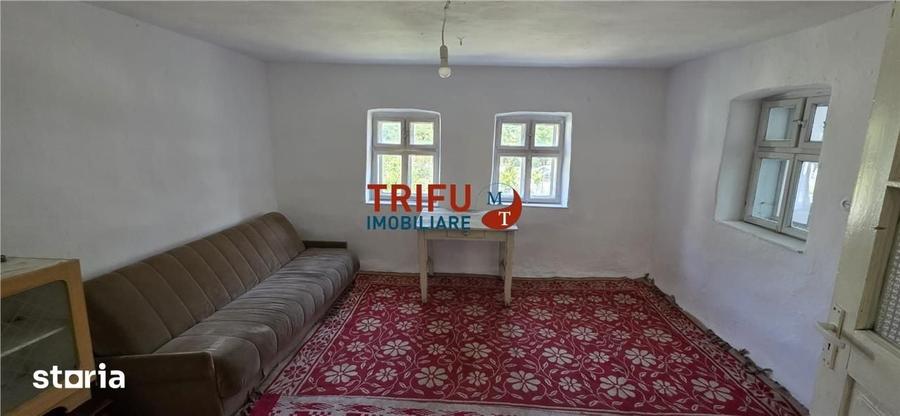 Casă cu 3 camere cu Teren 2398 Mp în Cricău