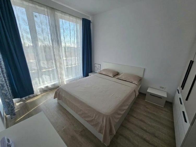 Apartament cu 2 camere decomandat, mobilat în Central