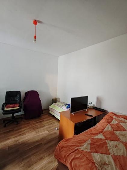 Casă individuală cu 4 camere cu Canalizare în Central