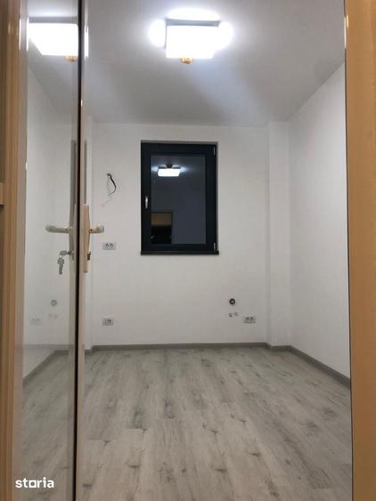 Spațiu comercial, de 100 mp, în Mazepa 2