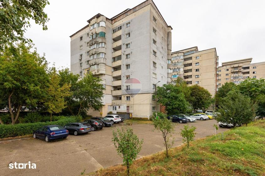 Apartament cu 3 camere decomandat în Mioriței