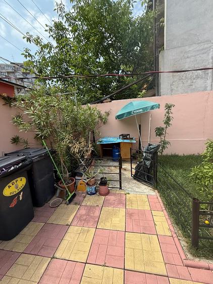 Casă individuală cu 6 camere cu Teren 270 Mp în Brâncoveanu