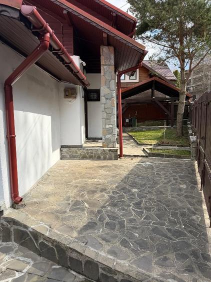 Casă individuală cu 3 camere cu Teren 332 Mp în Castelul Peleș